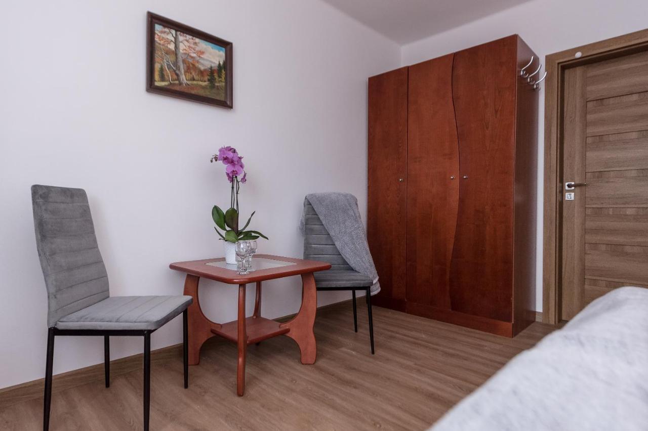 Willa Bialy Domek Ustroń Buitenkant foto